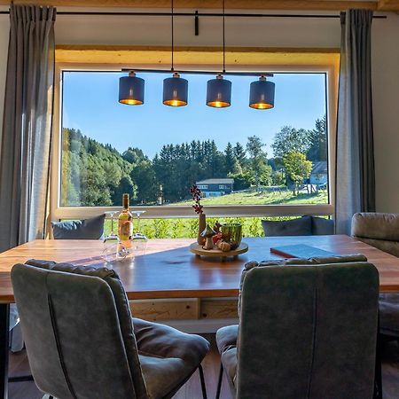Urlaub Am Schwarzbach Mit Sauna Und Whilpool Butgenbach Extérieur photo