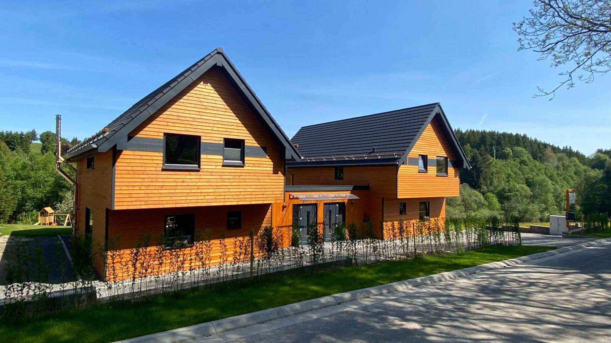 Urlaub Am Schwarzbach Mit Sauna Und Whilpool Butgenbach Extérieur photo