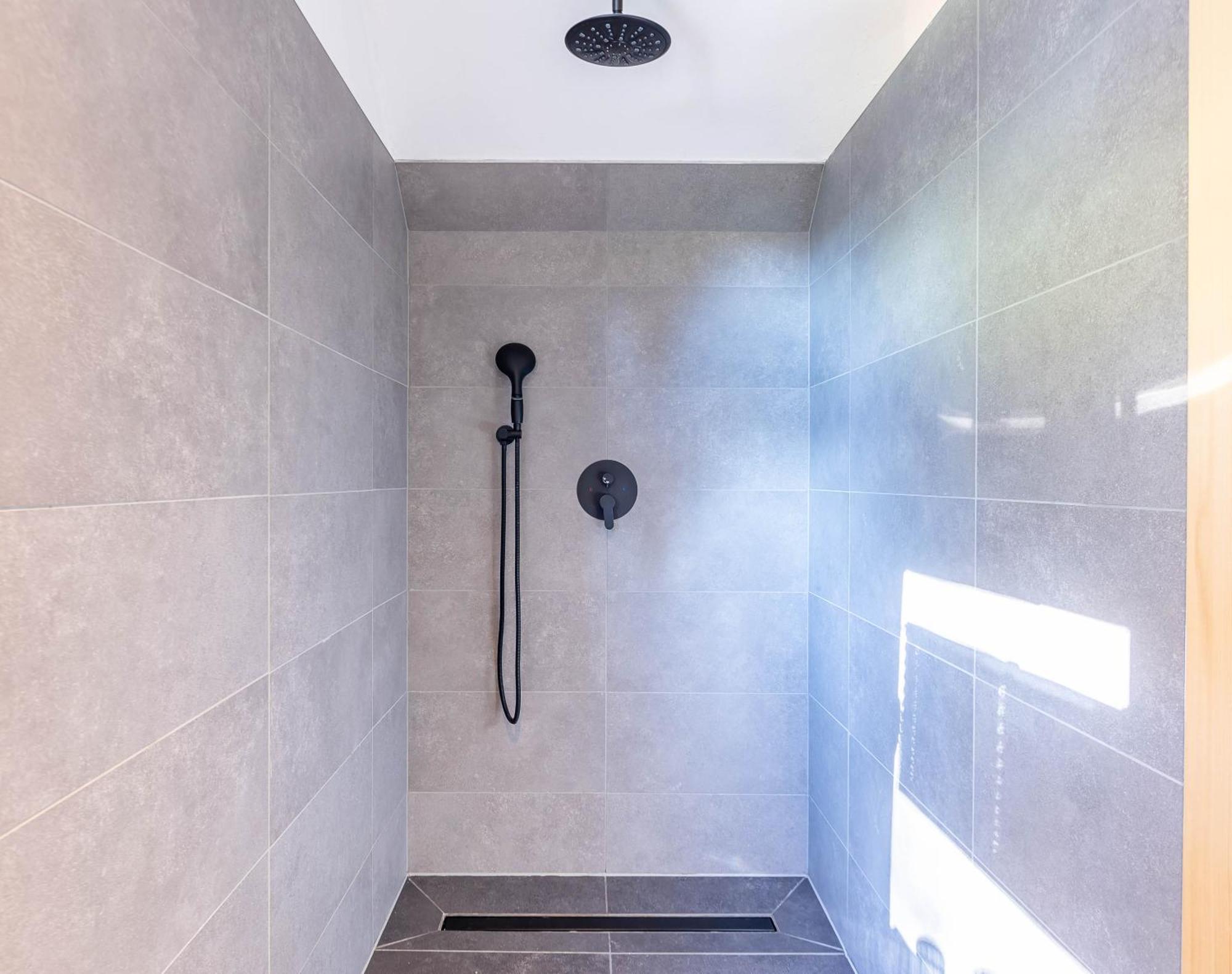 Urlaub Am Schwarzbach Mit Sauna Und Whilpool Butgenbach Extérieur photo